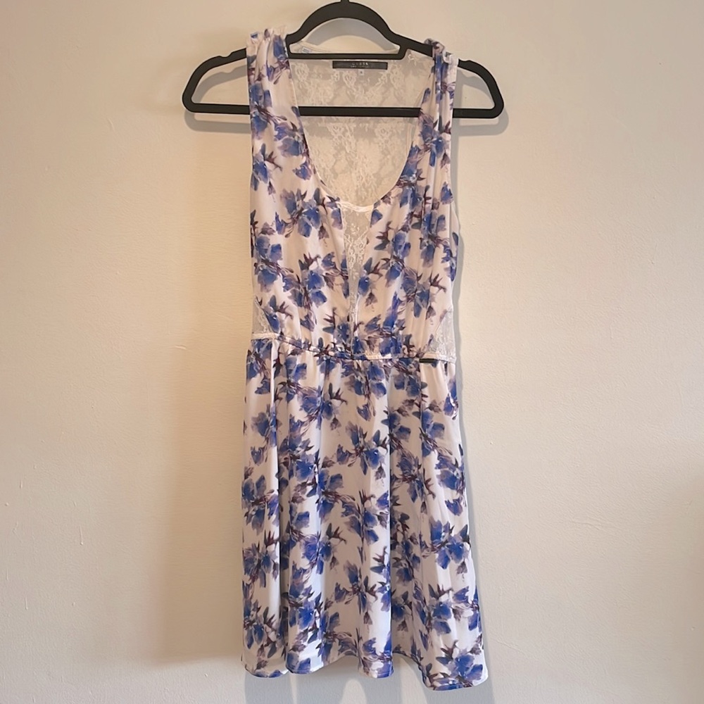Guess Dress Size Small